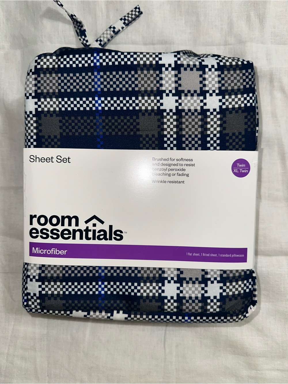 Room Essentials Plaid Microfiber Sheet Set - Navy, White, Gray